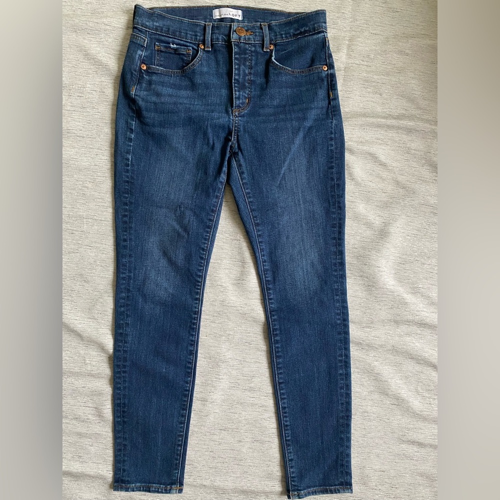 LOFT women’s Straight Jeans in Blue Denim 28